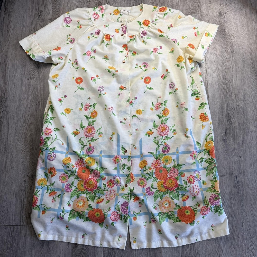 Vintage Prairie Robe‎ Womens 44 White Floral Button Front Cottagecore Lounge